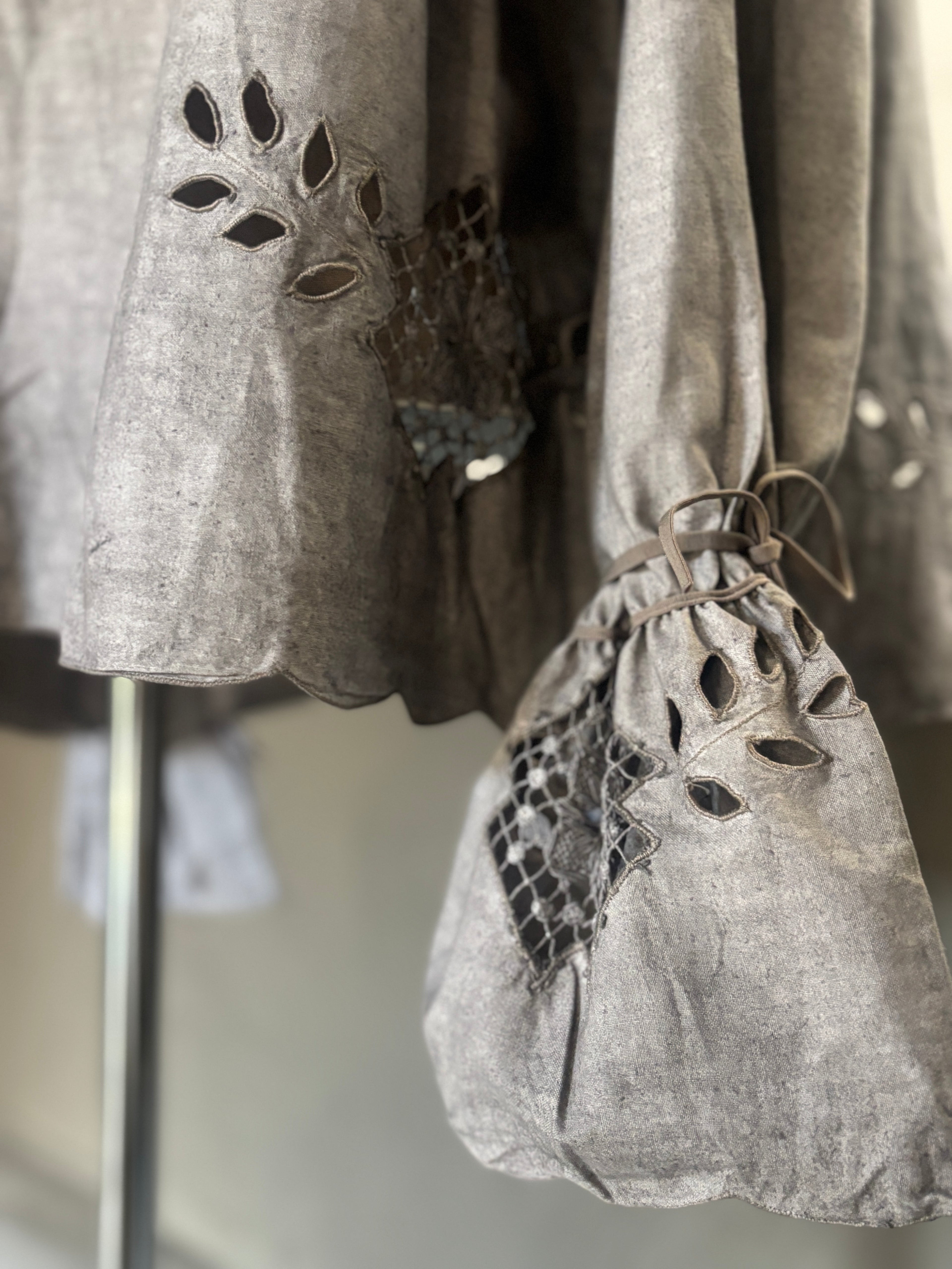 心紋（Shinmon）｜Rare Emblem Blouse