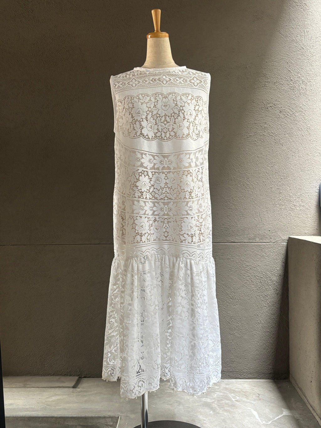 白階（Hakkai）Panel Lace Dress
