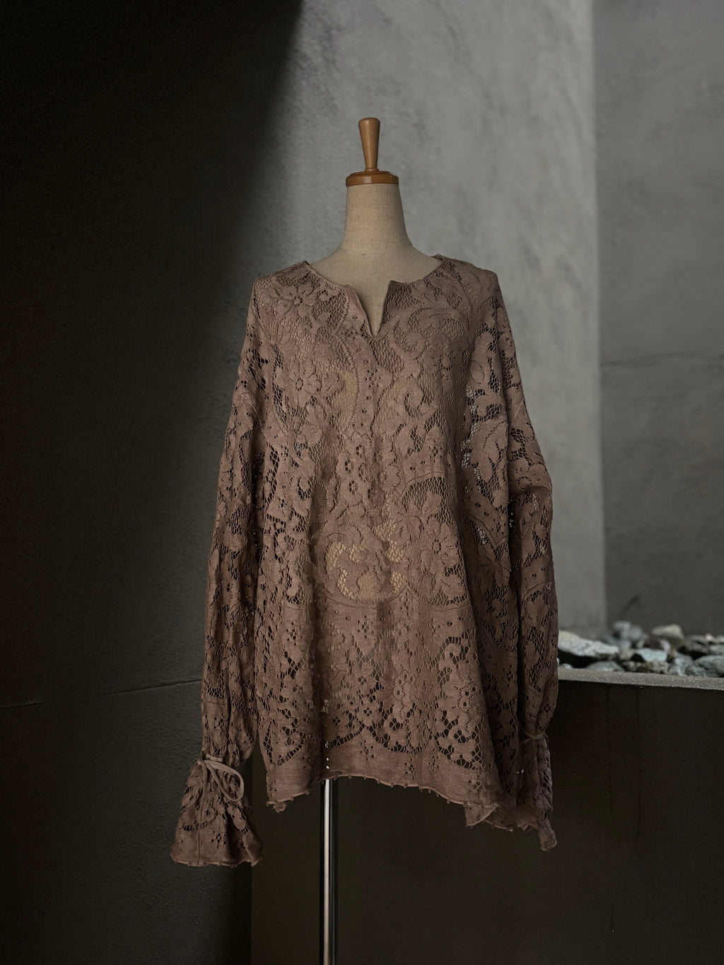 花紋（Ka-mon）｜Quaker Lace Tunic