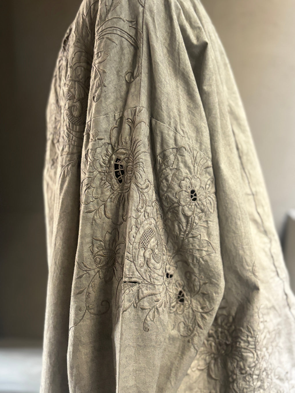 淡影（Tan-ei）｜Soft Shadow Blouse
