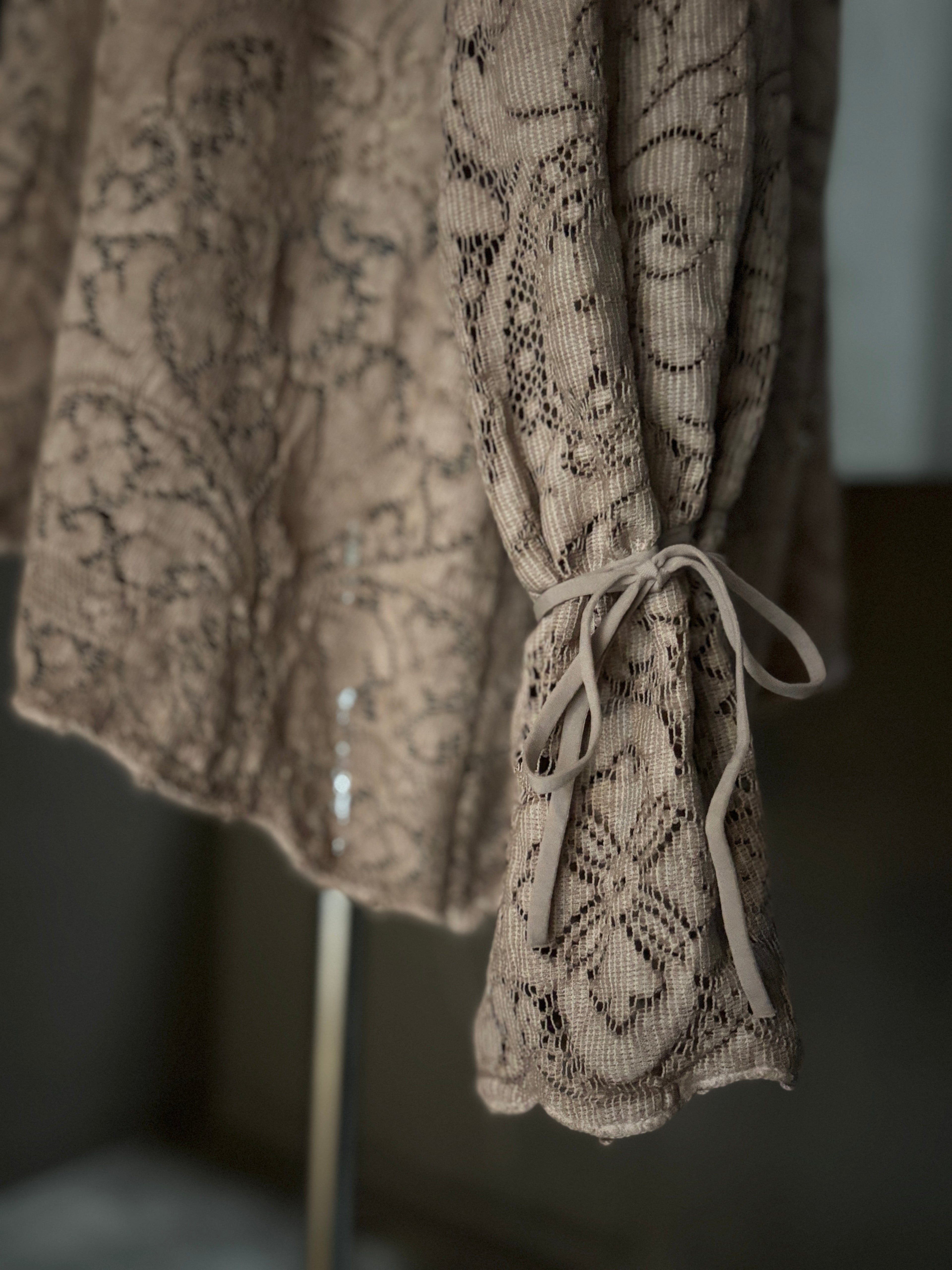 透紋（Tou-mon）｜Quaker Lace Tunic