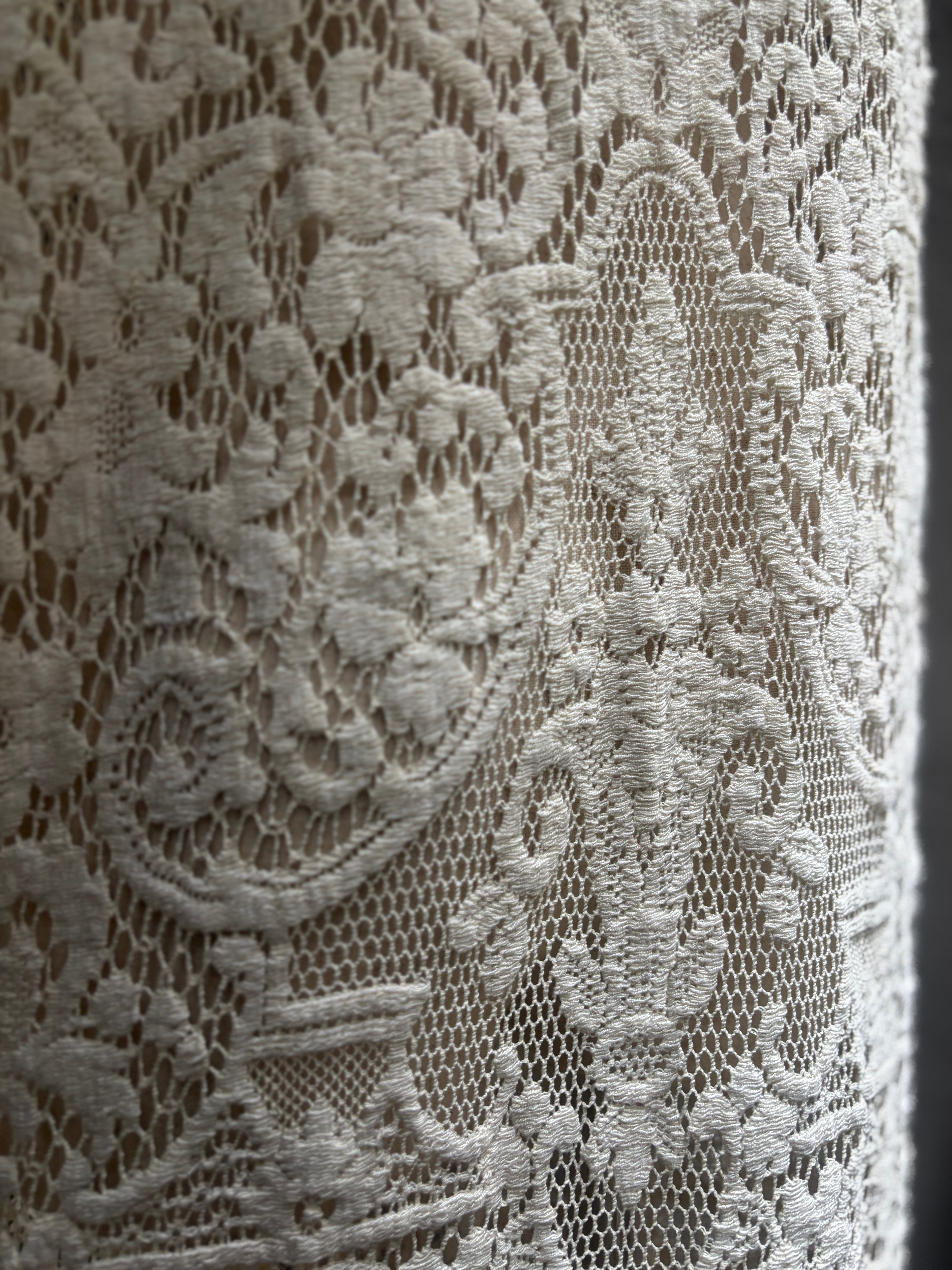 白綾（Hakua）｜Ivory Lace Dress