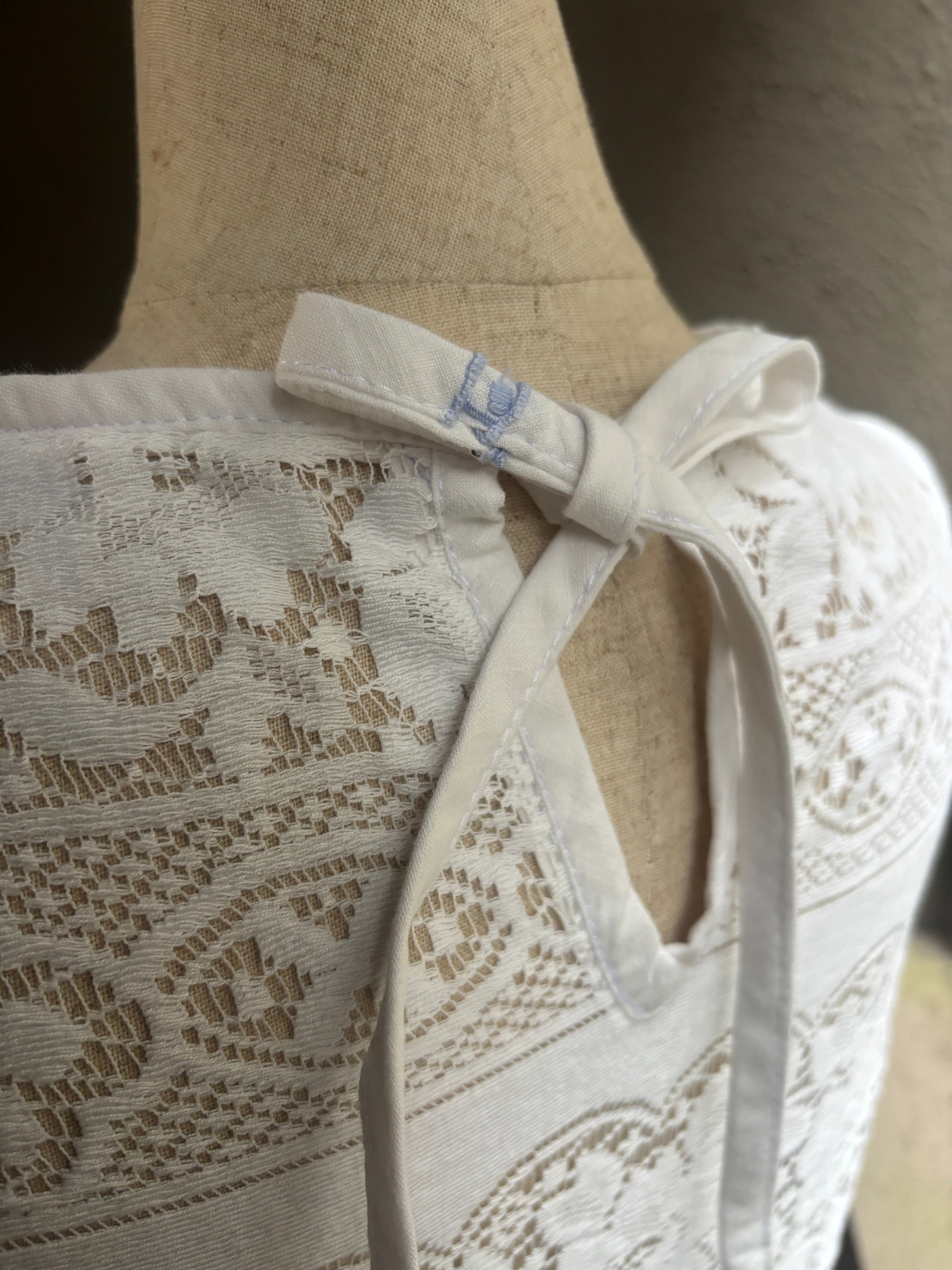 白階（Hakkai）Panel Lace Dress