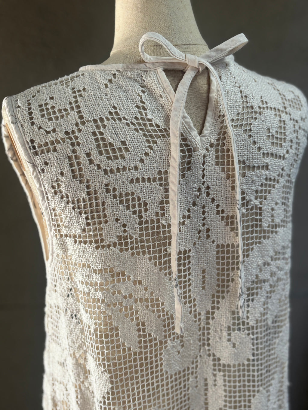 編影（Amei）｜Filet Crochet Lace Dress
