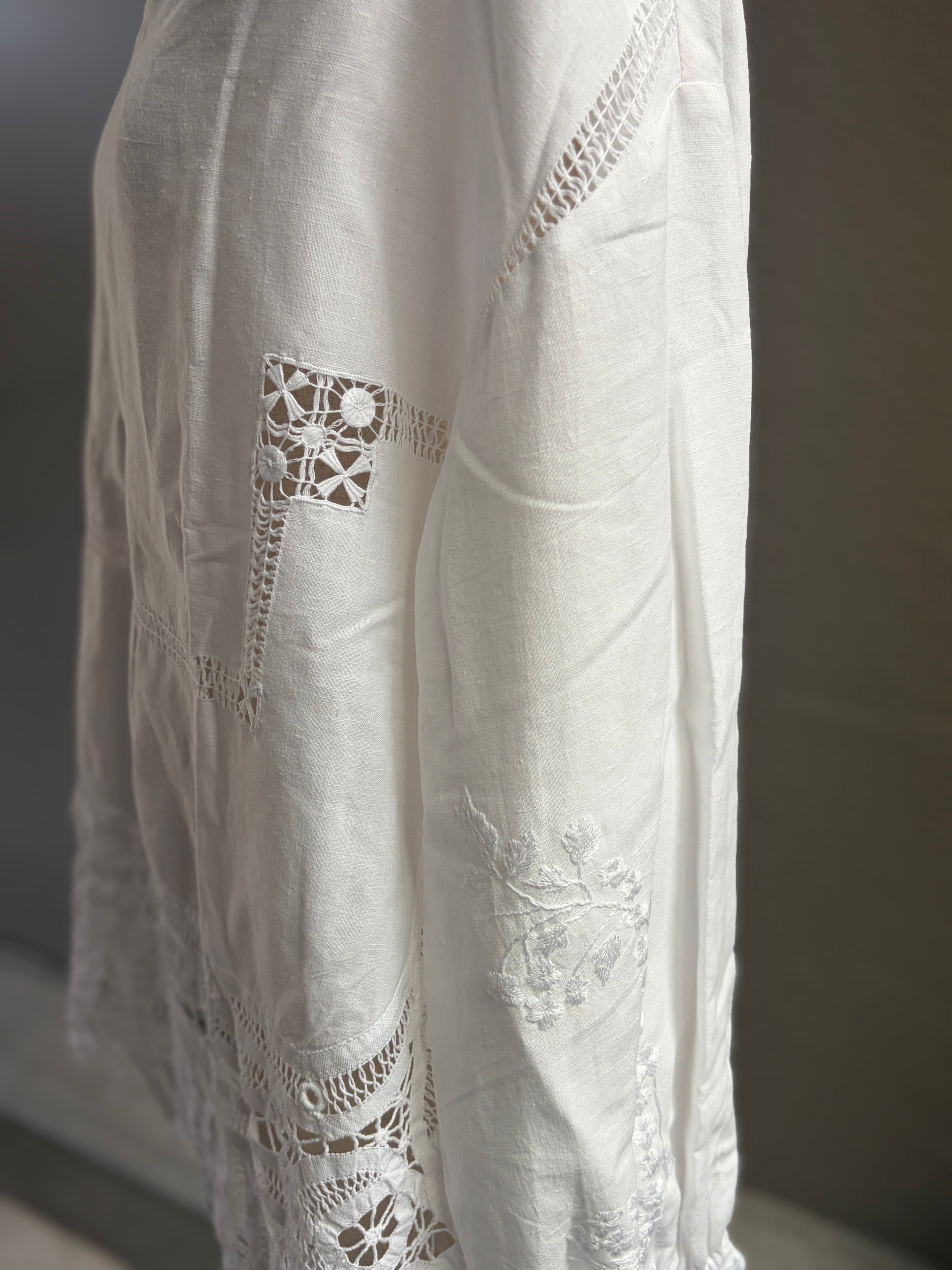 透綻（Tōtan）｜Lace Blouse