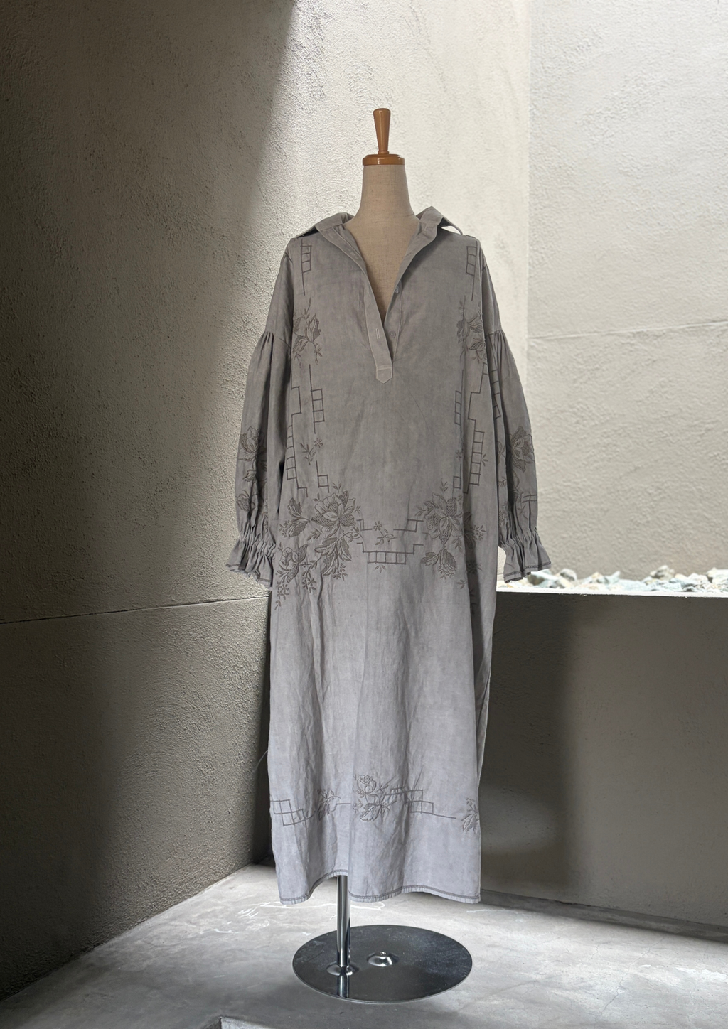 9 灰景（Haikei）｜Lace Dress
