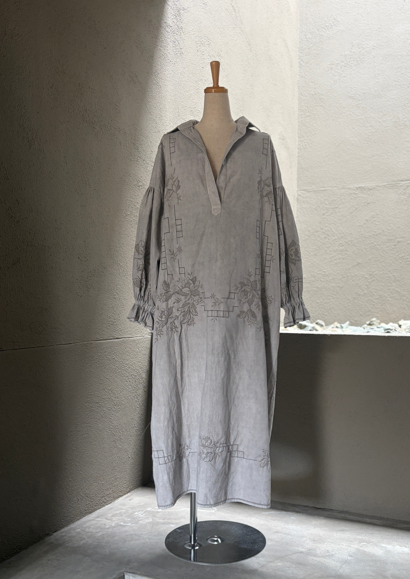 9 灰景（Haikei）｜Lace Dress