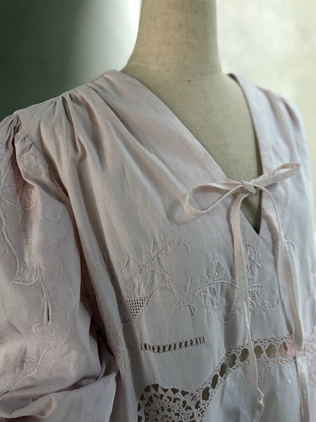囲景（Ikage）｜Framed Blush Dress